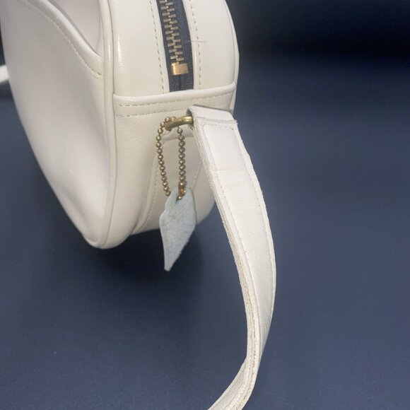 Vintage Coach Zip Bag Bone Leather USA Small Crossbody Bag USA Style 0095 022 - Picture 4 of 10